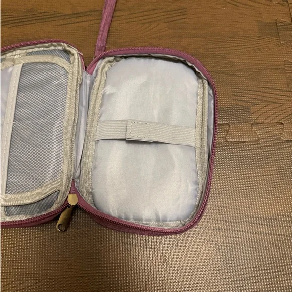 2/$10 Small purple electronics travel bag - Picture 5 of 5